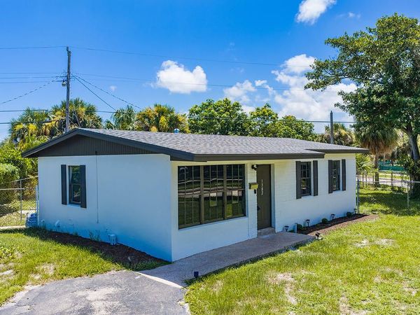 1382 9TH Street, West Palm Beach, FL 33401