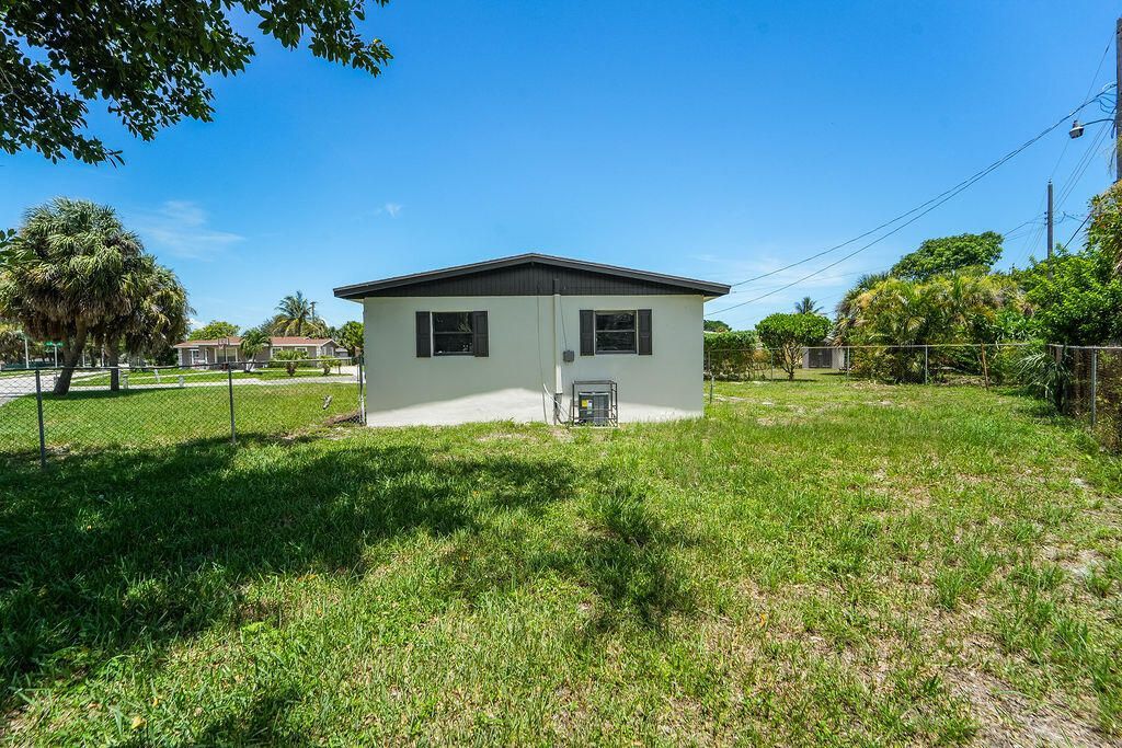 1382 9th Street, West Palm Beach, FL 33401 Photo
