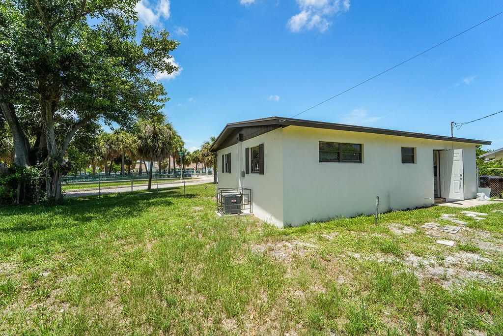 1382 9th Street, West Palm Beach, FL 33401 Photo
