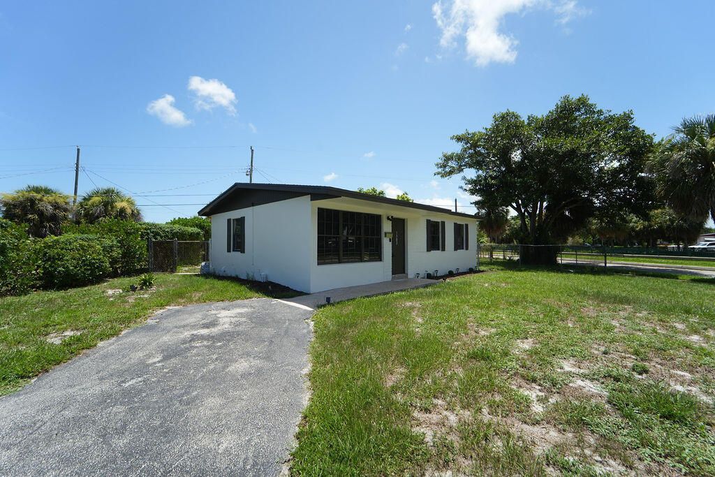 1382 9th Street, West Palm Beach, FL 33401 Photo