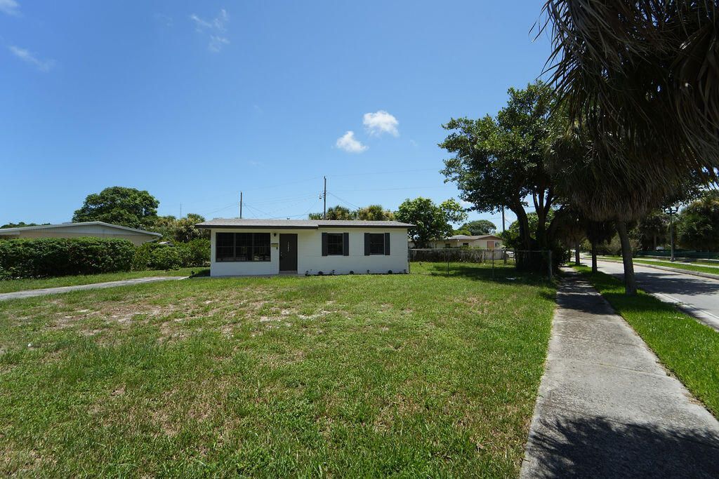 1382 9th Street, West Palm Beach, FL 33401 Photo