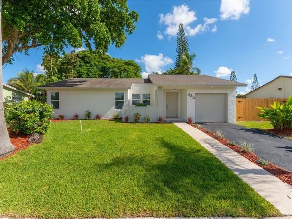 425 NW 17th St , Homestead, FL 33030
