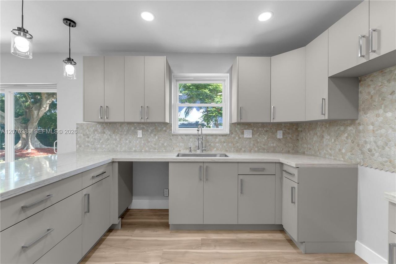 425 NW 17th St , Homestead, FL 33030 Photo