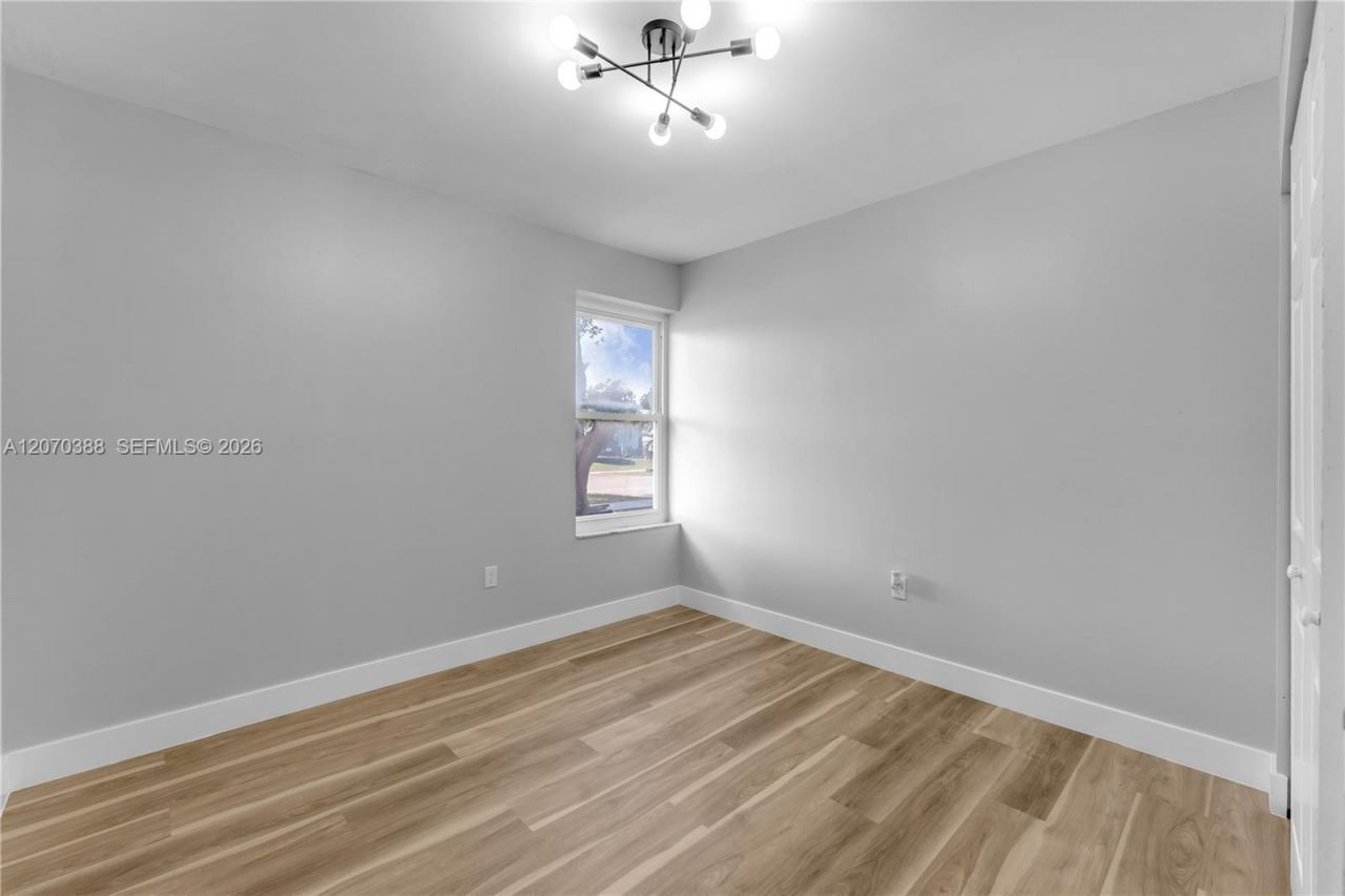 425 NW 17th St , Homestead, FL 33030 Photo