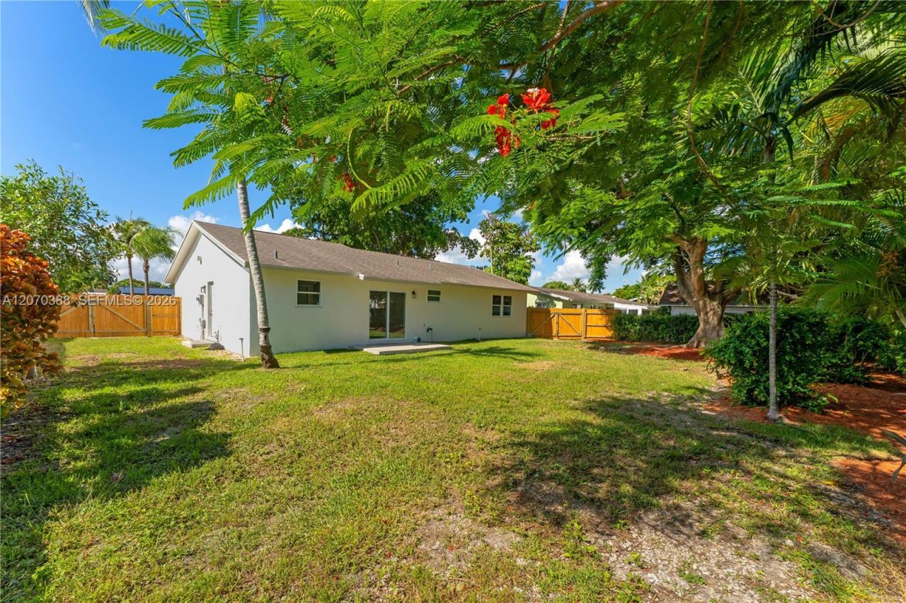 425 NW 17th St , Homestead, FL 33030 Photo