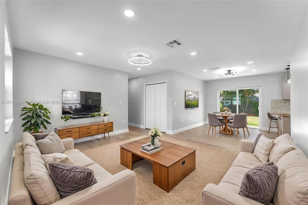 425 NW 17th St , Homestead, FL 33030 Photo
