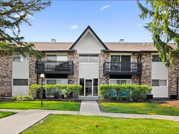 11B Kingery Quarter Drive , Unit 107, Willowbrook, IL 60527