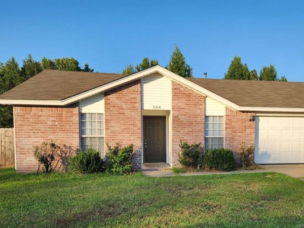 108 Meadows Drive , Jacksonville, AR 72076