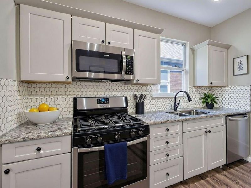 293 W Park Avenue, Columbus, OH 43223 Photo 12