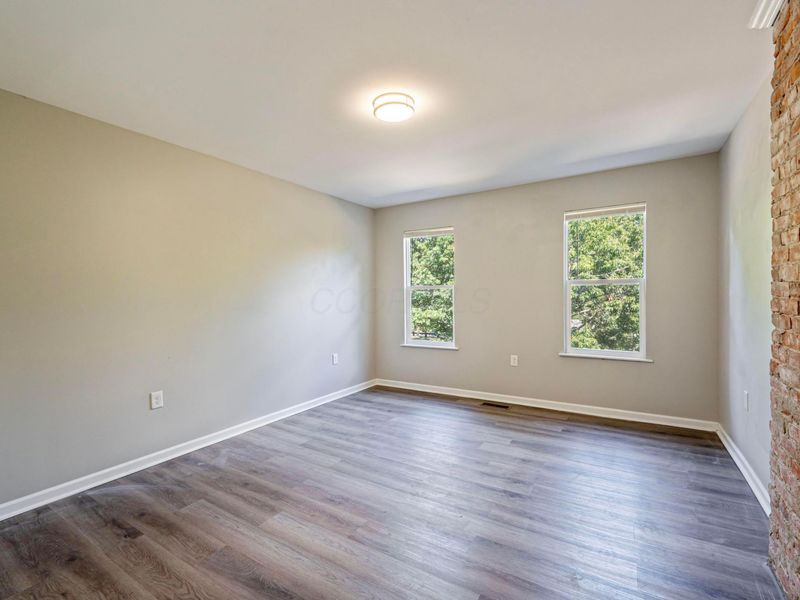 293 W Park Avenue, Columbus, OH 43223 Photo 25