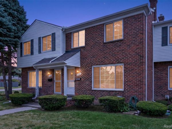 23348 Edsel Ford Court, St Clair Shores, Mi 48080