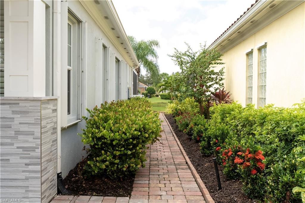 7658 Sicilia Ct, Naples, FL 34114 Photo