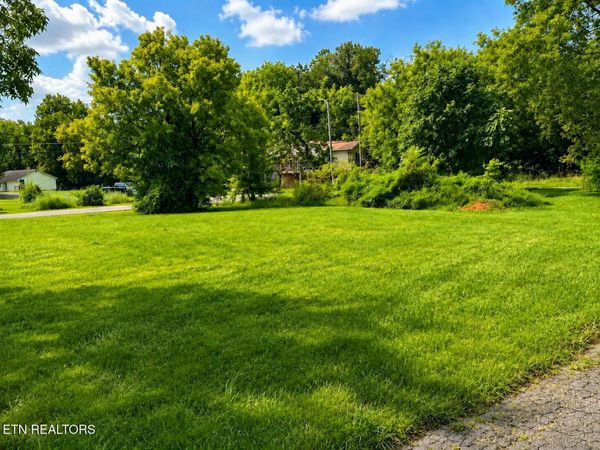 3821 Dance Ave, Knoxville, TN 37919