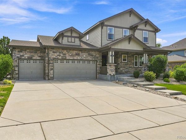 186 N Coolidge Way, Aurora, CO 80018