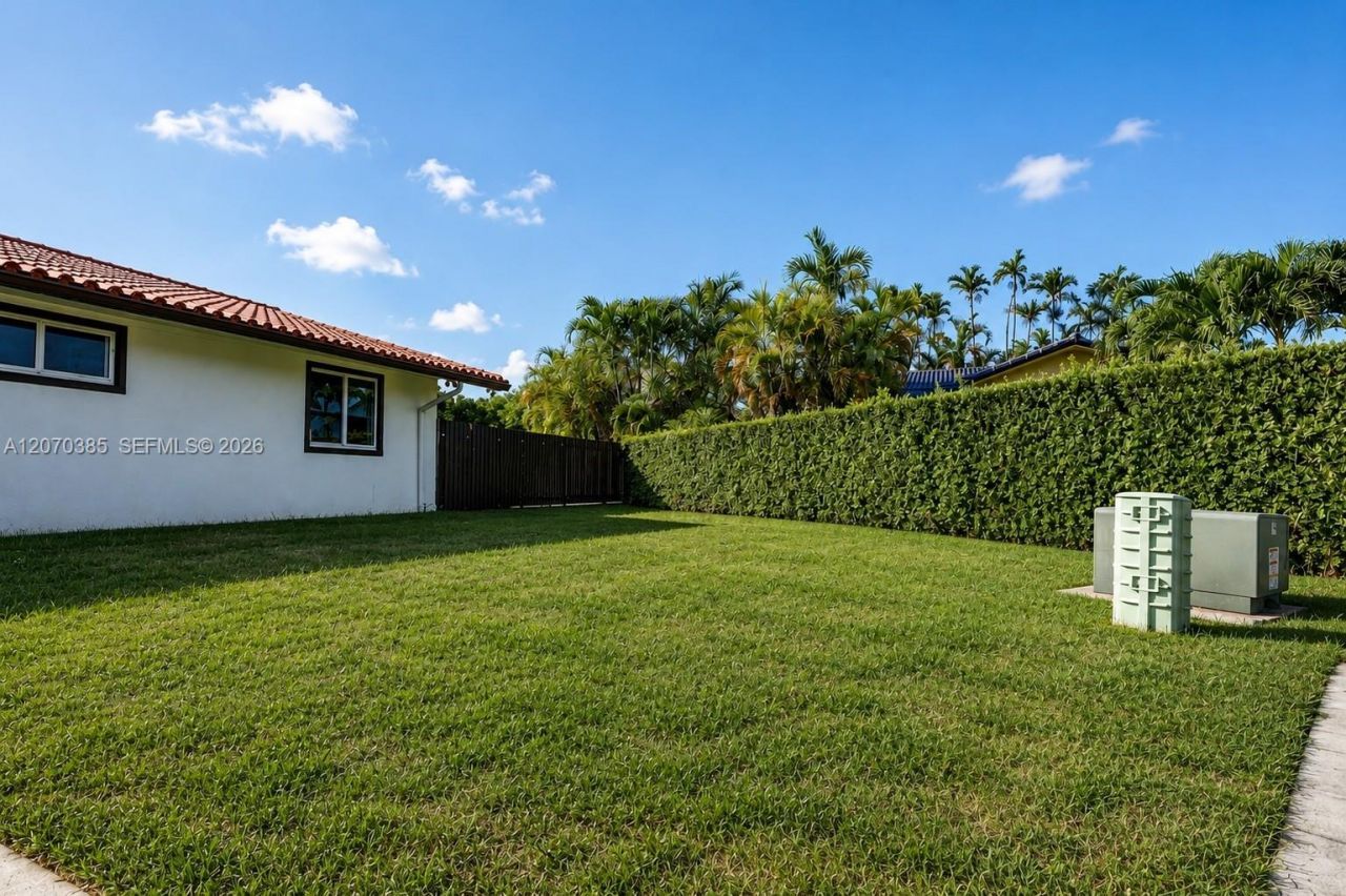 12231 SW 1st St, Miami, FL 33184 Photo