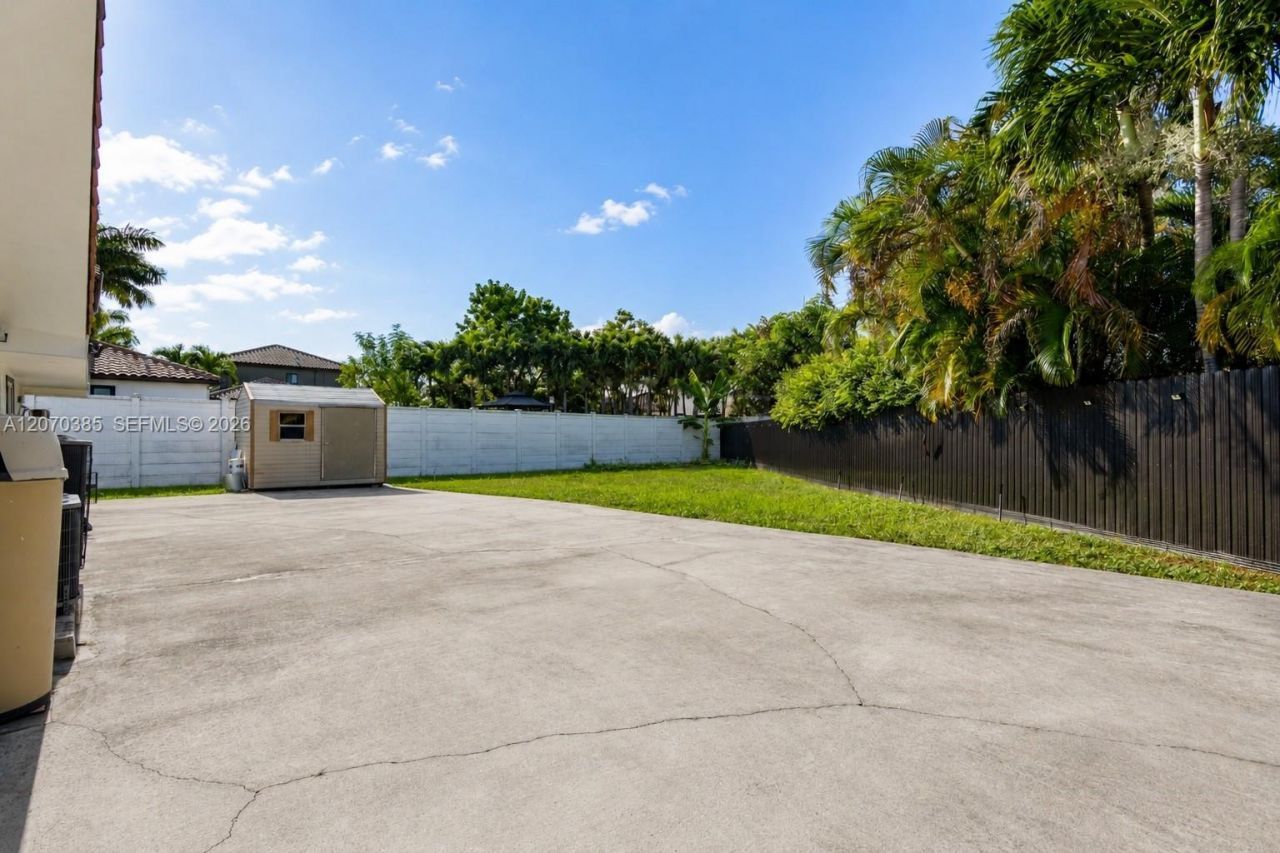 12231 SW 1st St, Miami, FL 33184 Photo