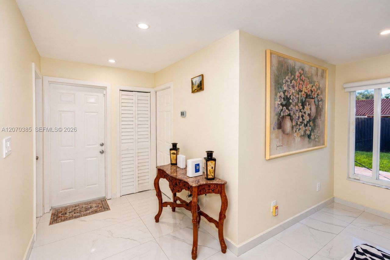 12231 SW 1st St, Miami, FL 33184 Photo