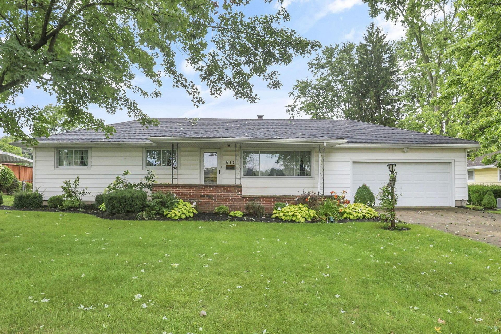 817 Amherst Drive, Urbana, OH 43078 Main Photo