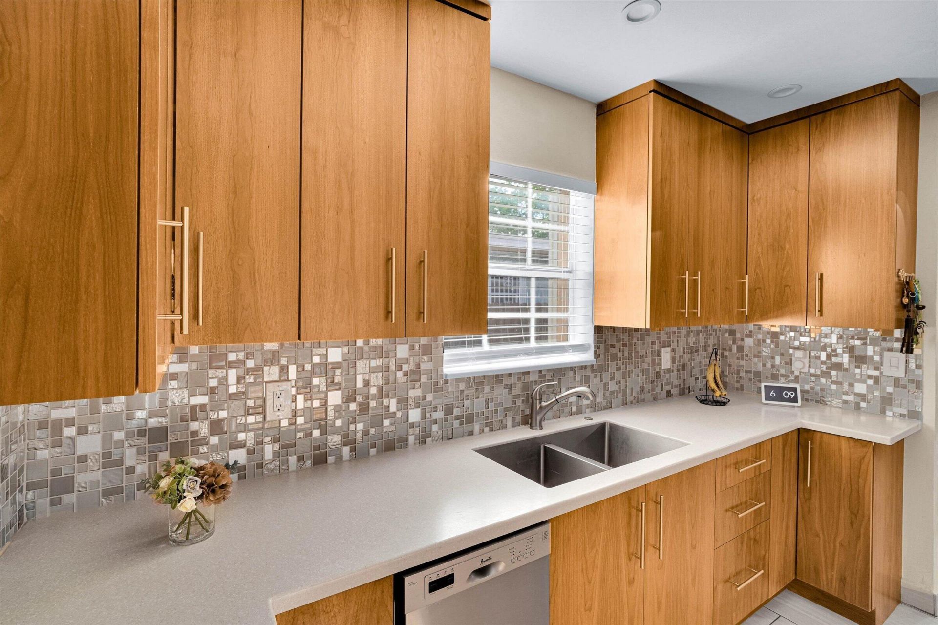 1670 NW 121st Street, North Miami, FL 33167 Photo
