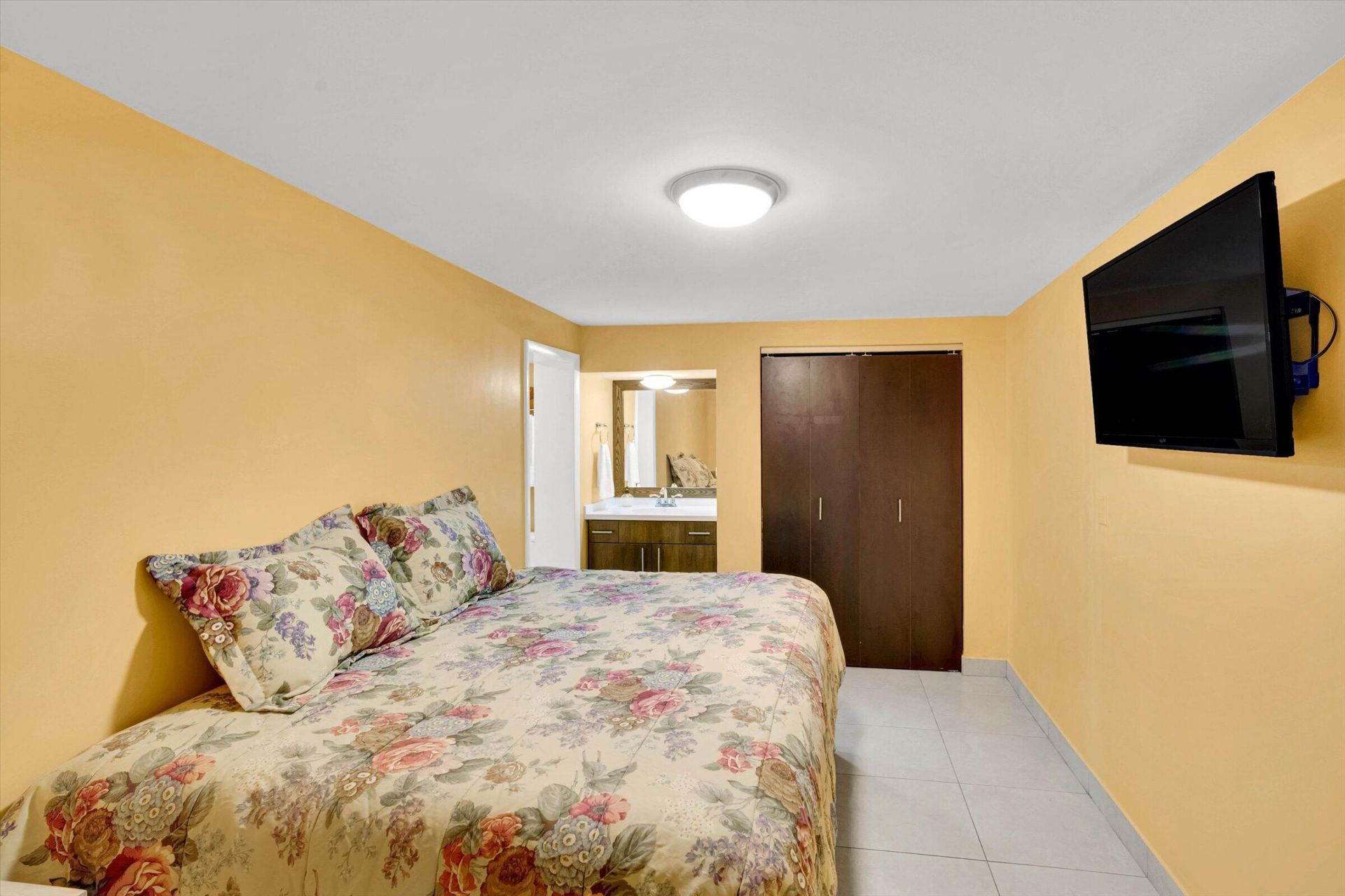 1670 NW 121st Street, North Miami, FL 33167 Photo
