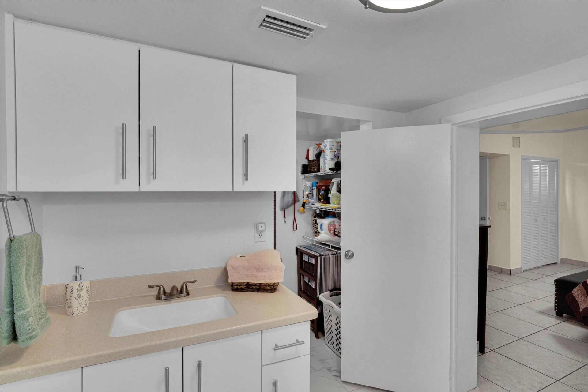 1670 NW 121st Street, North Miami, FL 33167 Photo