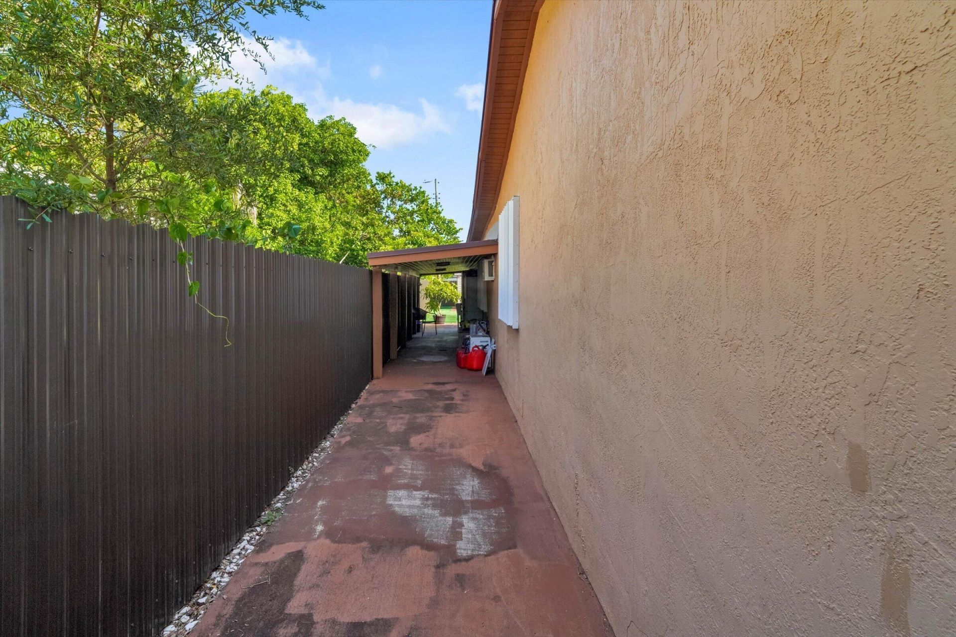 1670 NW 121st Street, North Miami, FL 33167 Photo