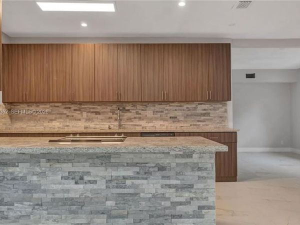 486 W Evanston Cir, Fort Lauderdale, FL 33312