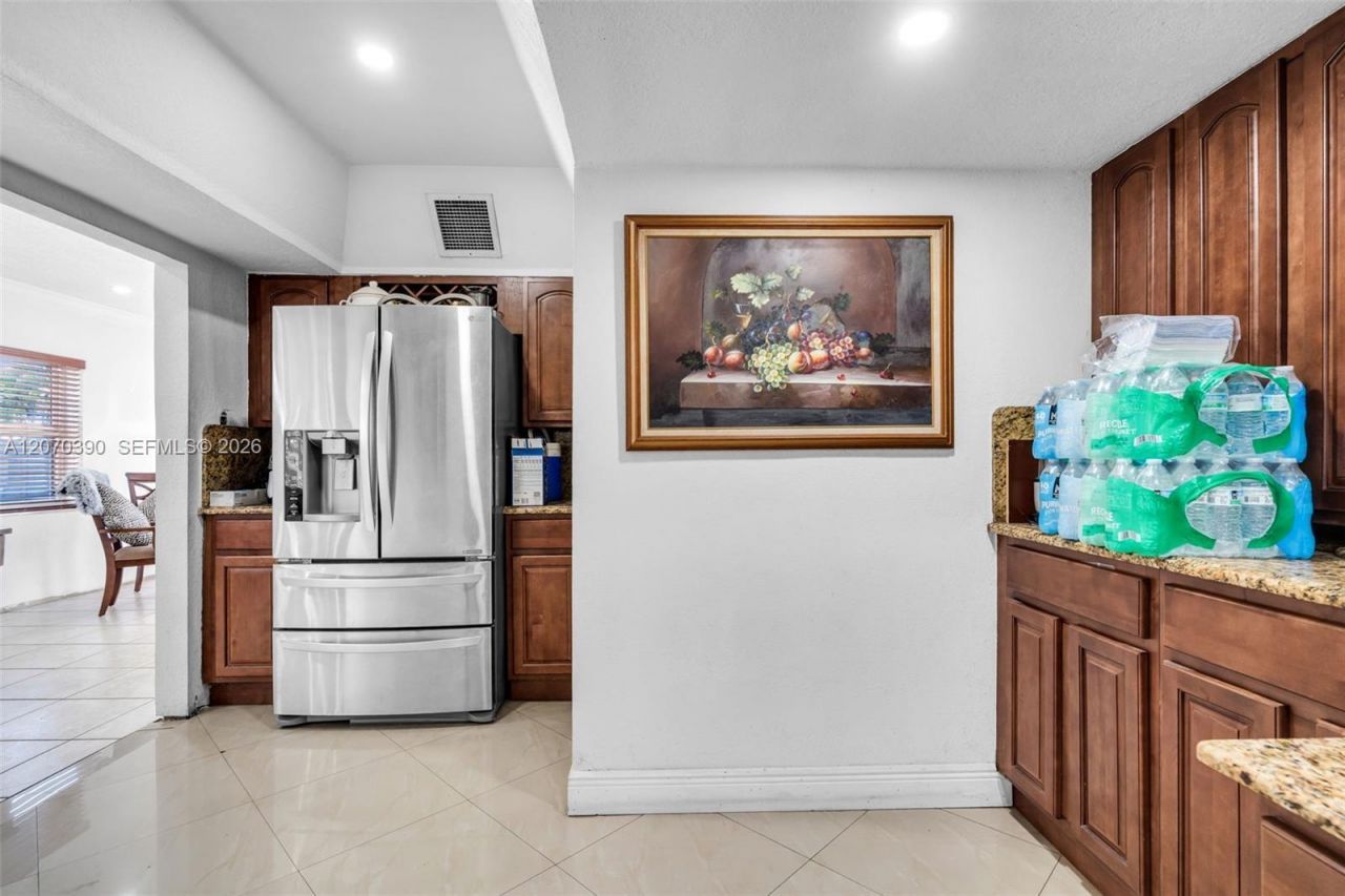 820 E 10th Ave, Hialeah, FL 33010 Photo