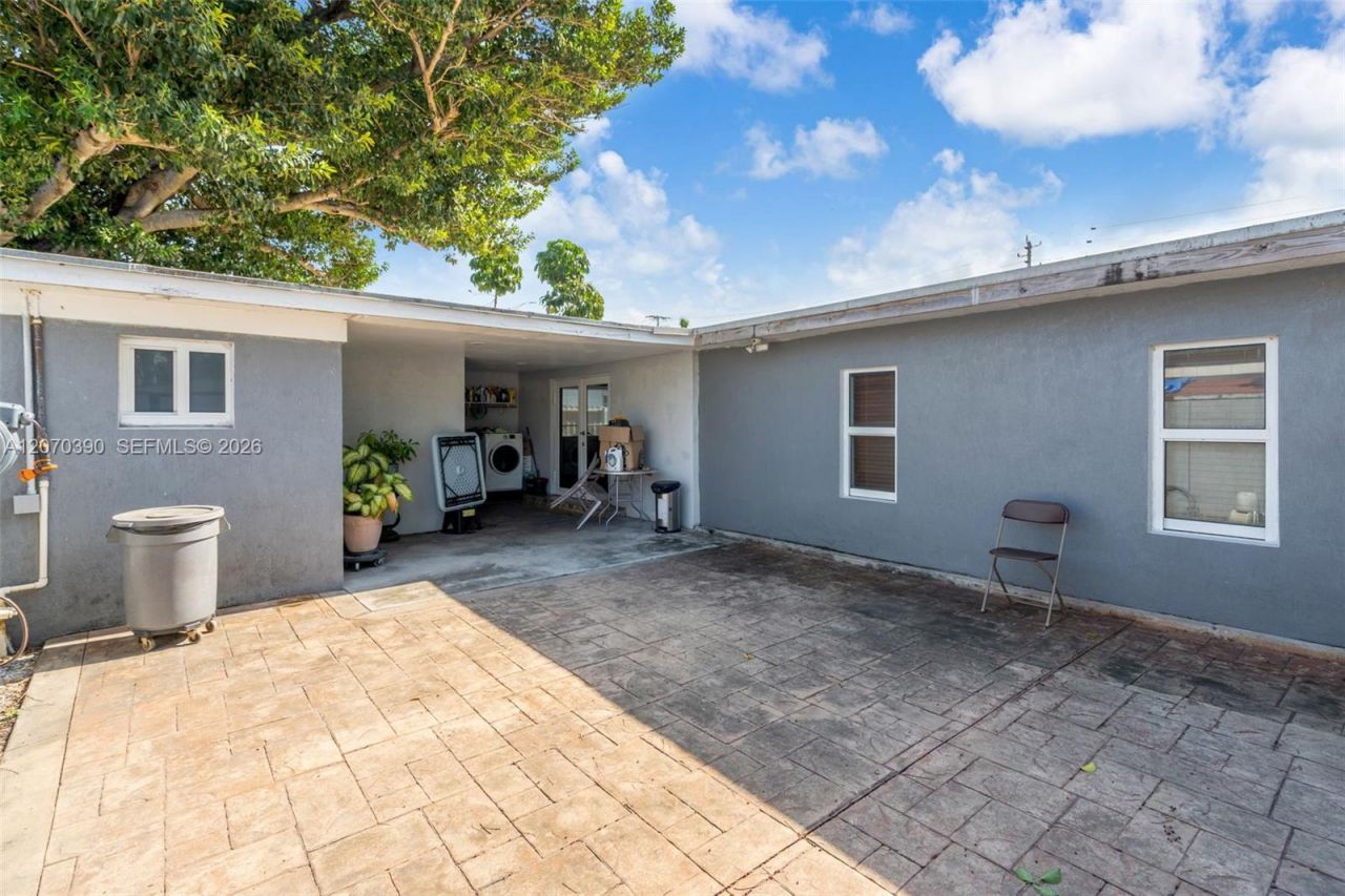 820 E 10th Ave, Hialeah, FL 33010 Photo