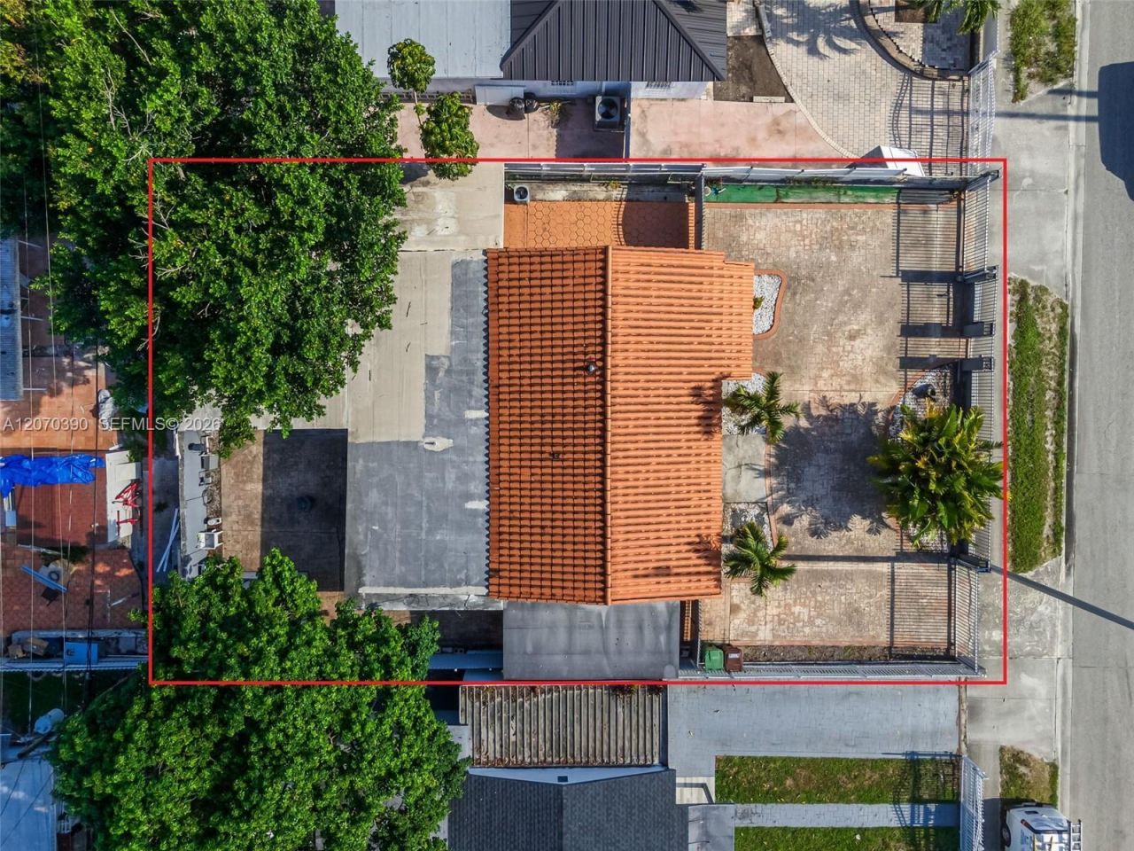 820 E 10th Ave, Hialeah, FL 33010 Photo