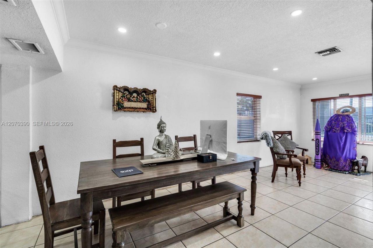 820 E 10th Ave, Hialeah, FL 33010 Photo