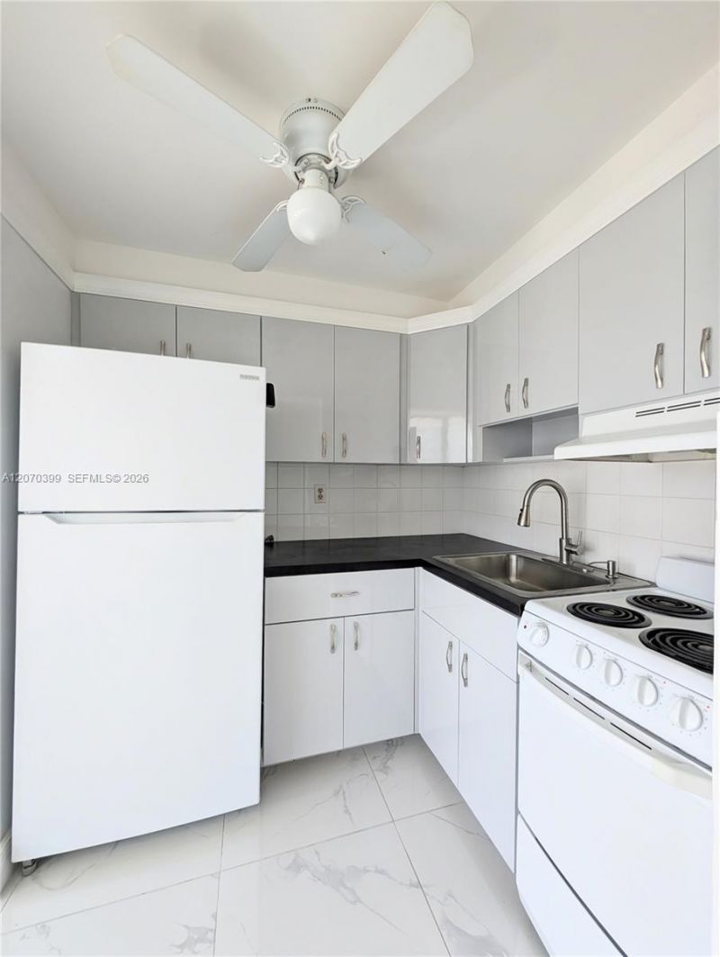3177 S Ocean Dr , Unit 125, Hallandale Beach, FL 33009 Photo