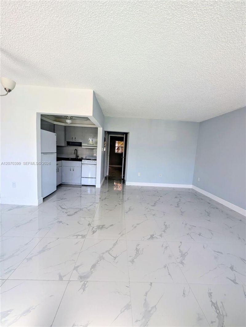 3177 S Ocean Dr , Unit 125, Hallandale Beach, FL 33009 Photo