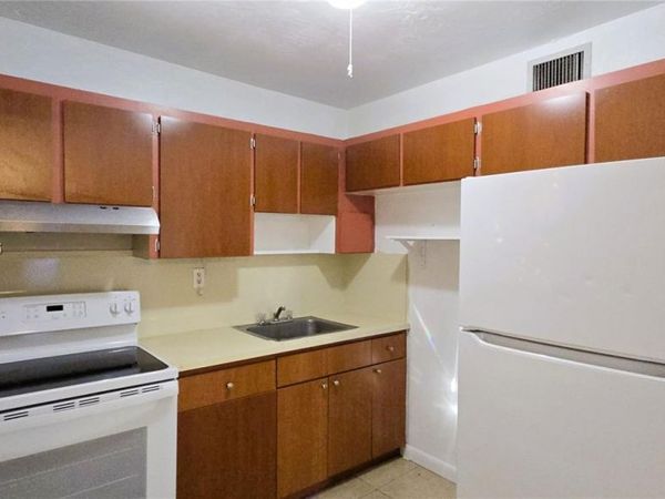 718 SE 8th St , Unit 1, Hialeah, FL 33010