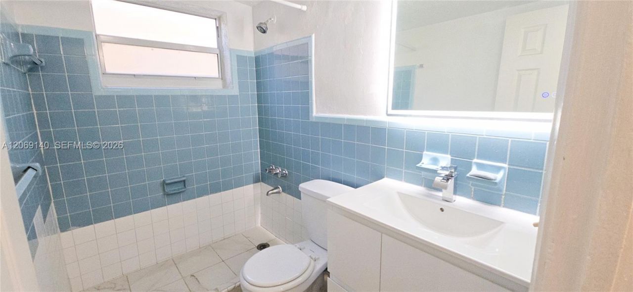 718 SE 8th St, Unit 6, Hialeah, FL 33010 Photo