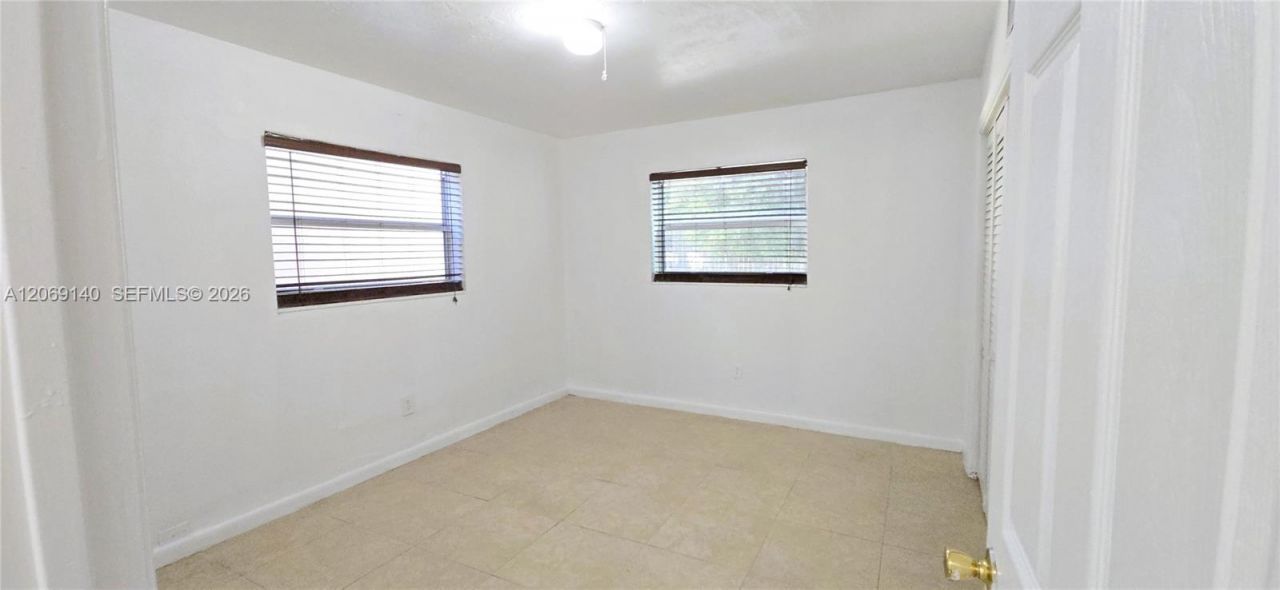 718 SE 8th St, Unit 6, Hialeah, FL 33010 Photo