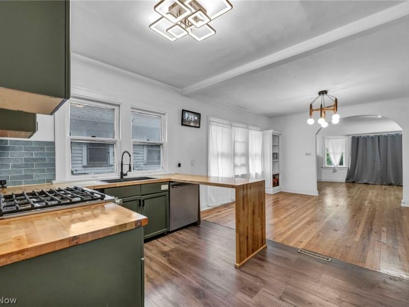 3808 E 149th Street, Cleveland, OH 44128 Photo 9
