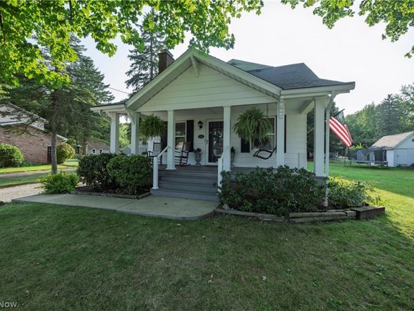 1283 Lipton Avenue SW, North Canton, OH 44720