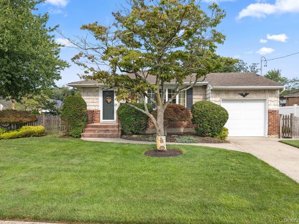 151 N East Boulevard, Massapequa, NY 11758