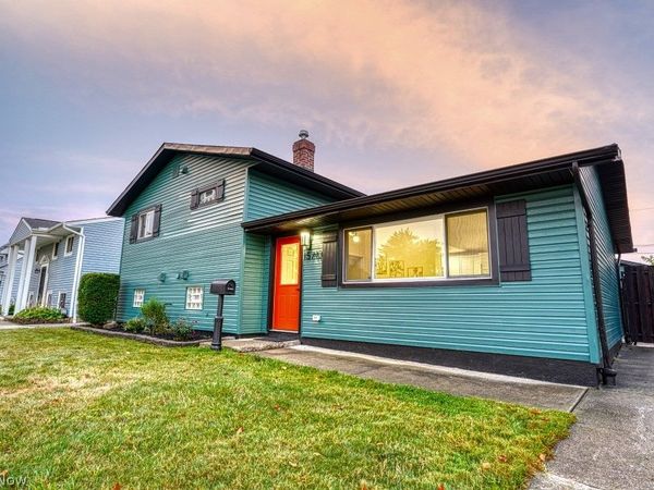 15713 Holland Road , Brook Park, OH 44142