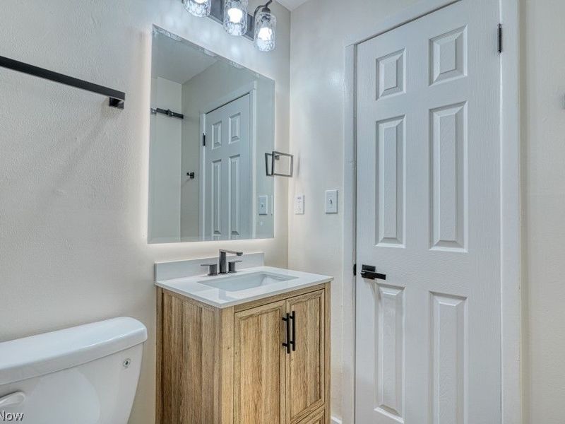 15713 Holland Road, Brook Park, OH 44142 Photo 23