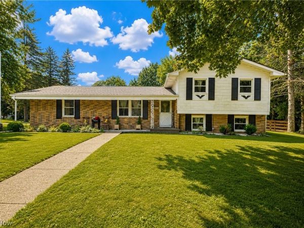 5428 Glenhill Avenue NE, Canton, OH 44705
