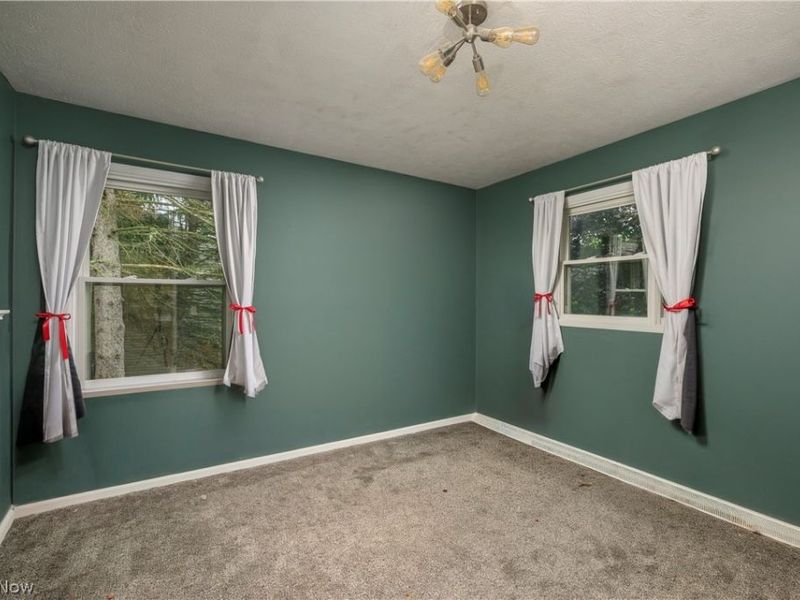 5428 Glenhill Avenue NE, Canton, OH 44705 Photo 9