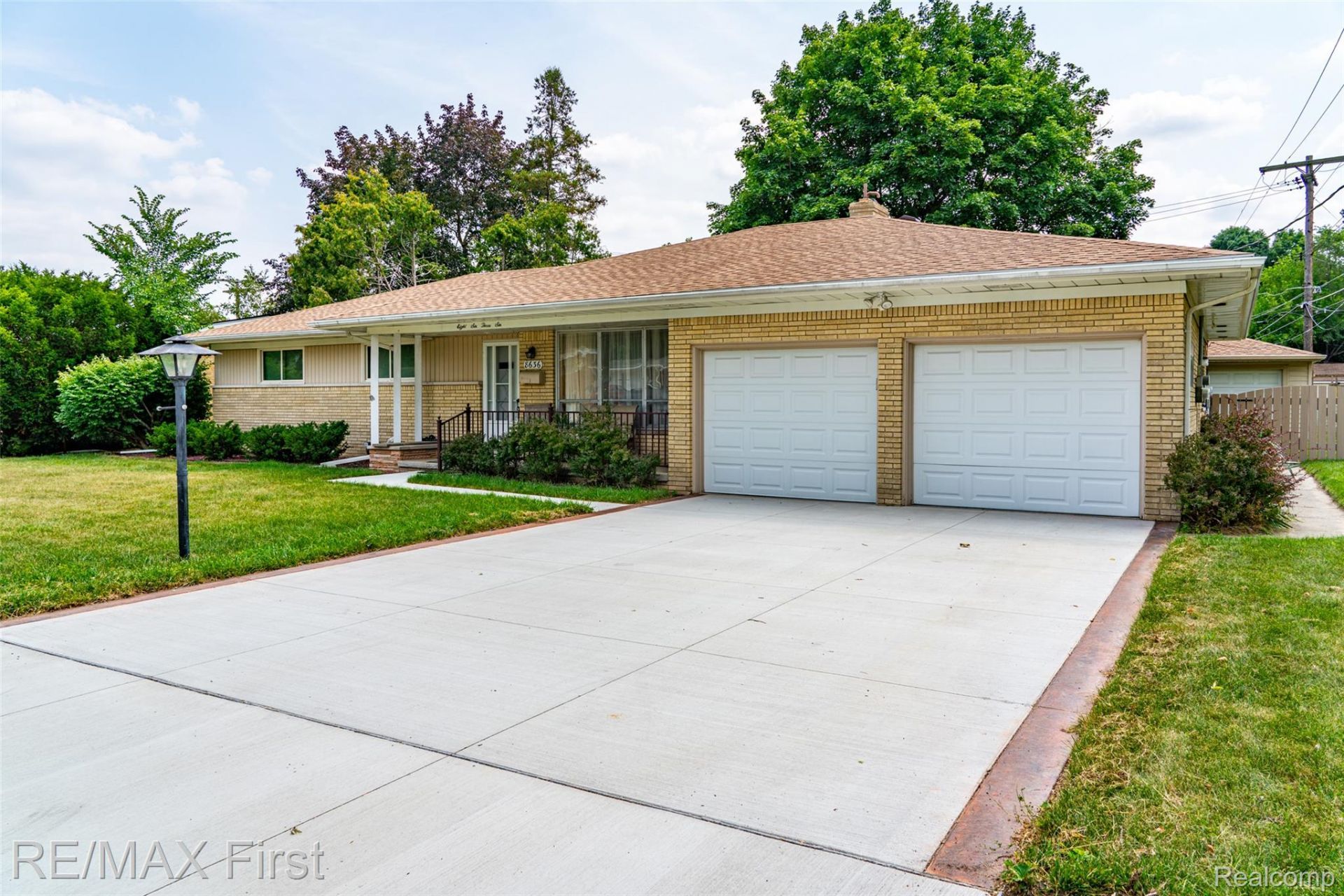 8636 Kidley Drive, Sterling Heights, Mi 48314 Main Photo