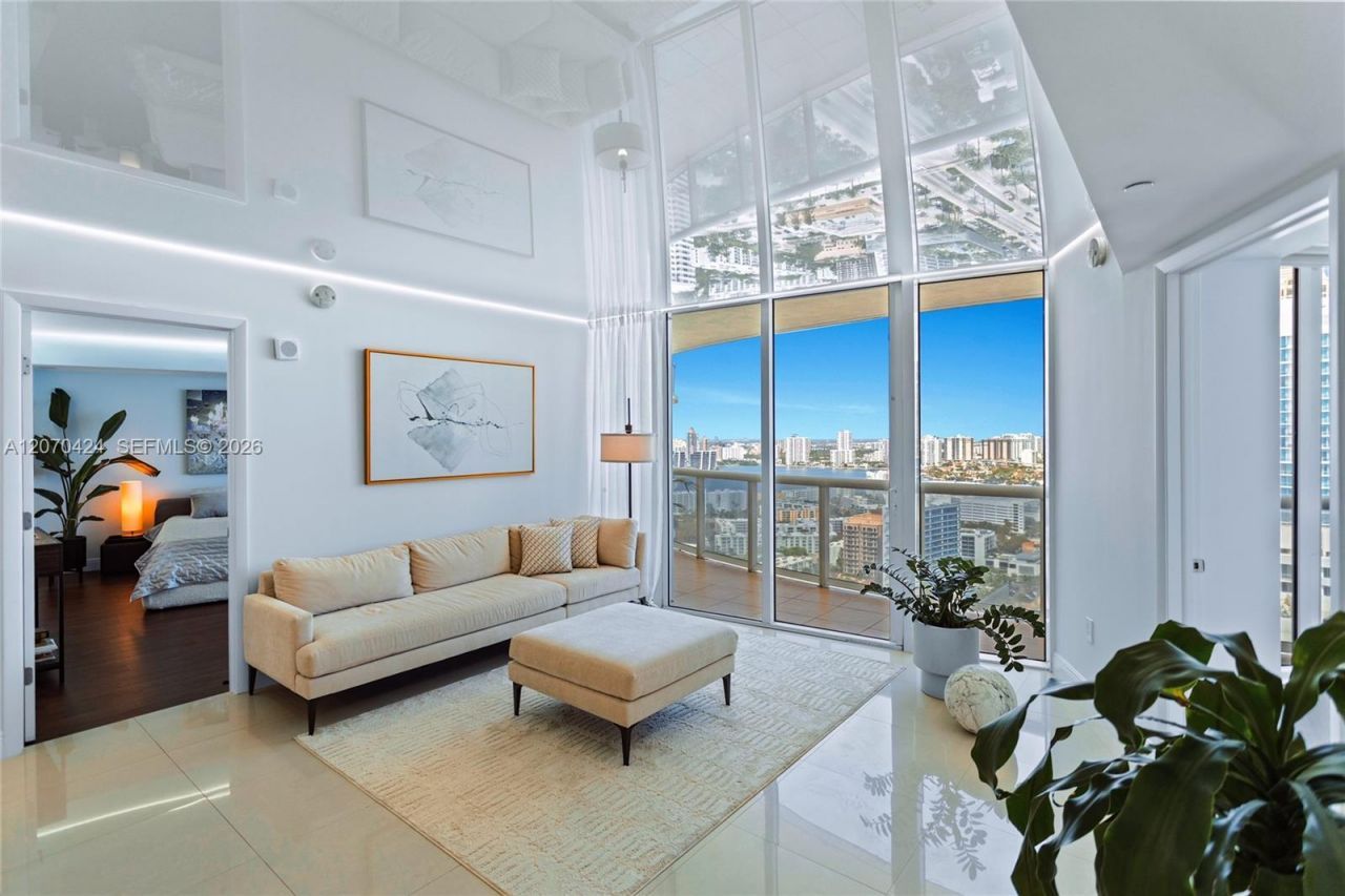 17201 Collins Ave , Unit 3502, Sunny Isles Beach, FL 33160 Photo