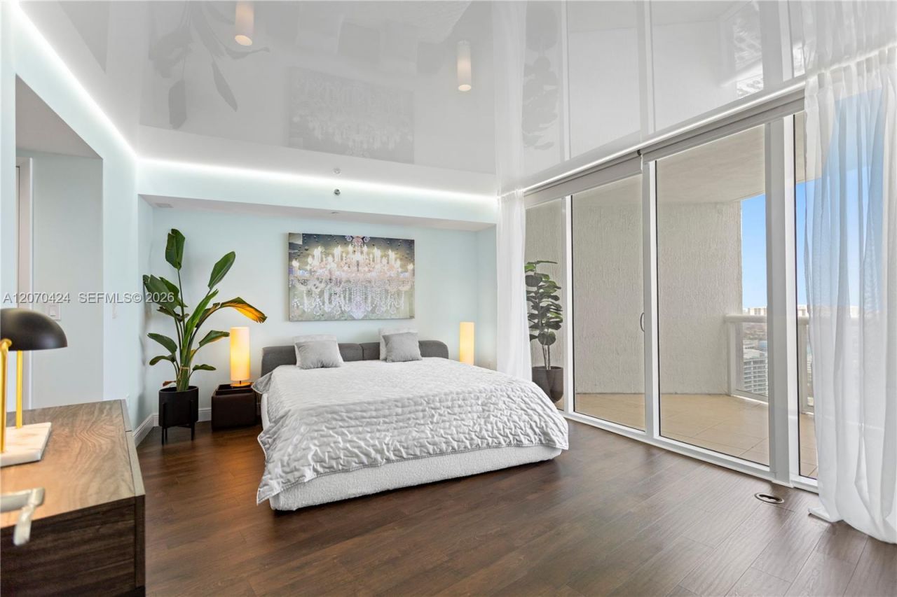 17201 Collins Ave , Unit 3502, Sunny Isles Beach, FL 33160 Photo