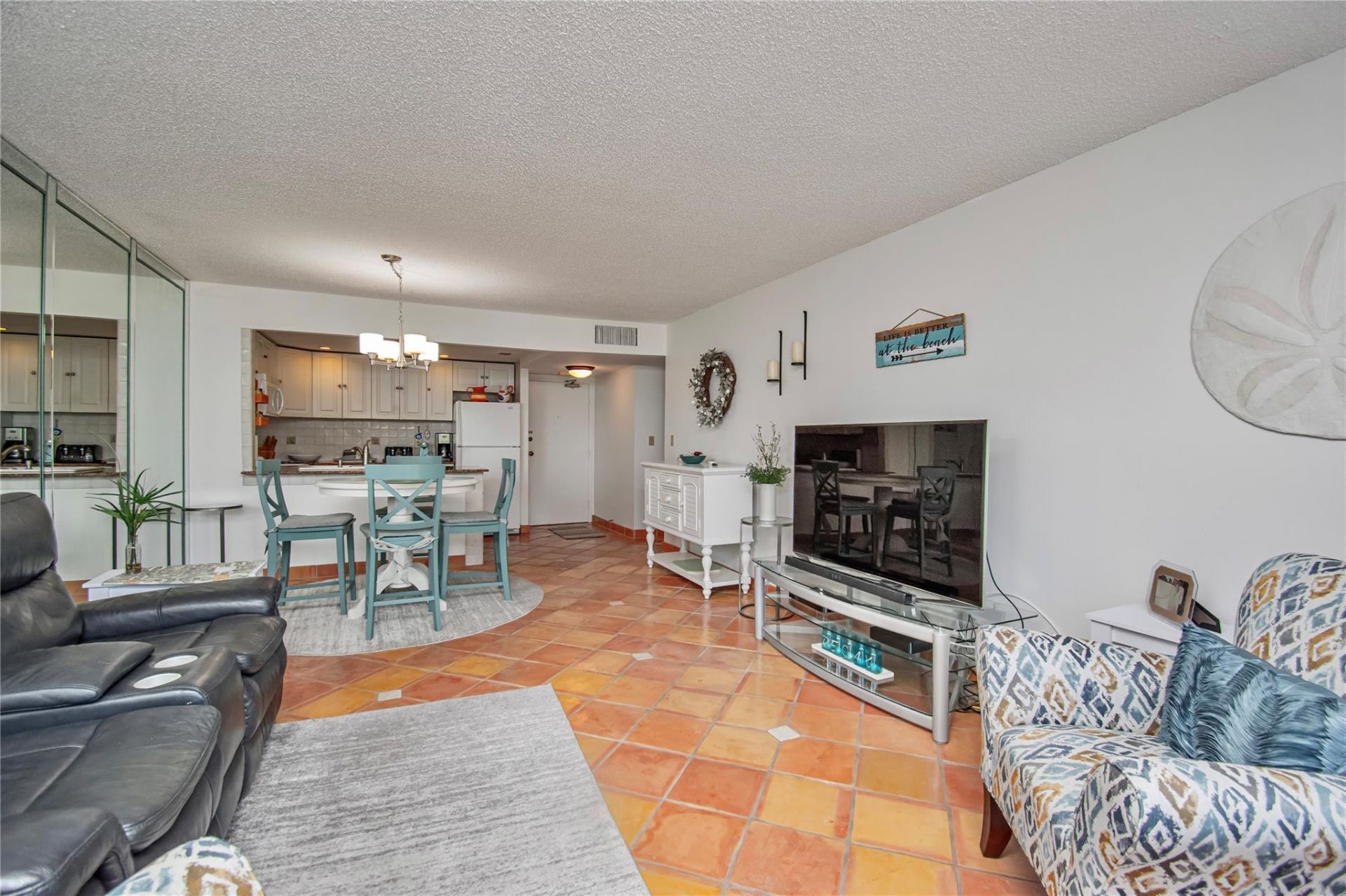 3540 Ocean Boulevard, Unit 303, Palm Beach, FL 33480 Photo