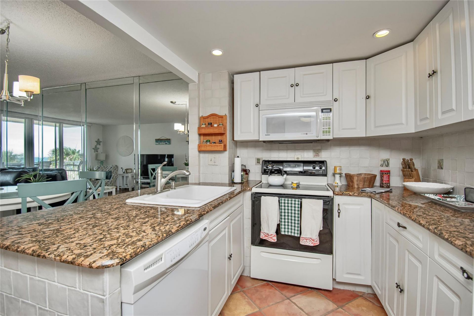 3540 Ocean Boulevard, Unit 303, Palm Beach, FL 33480 Photo