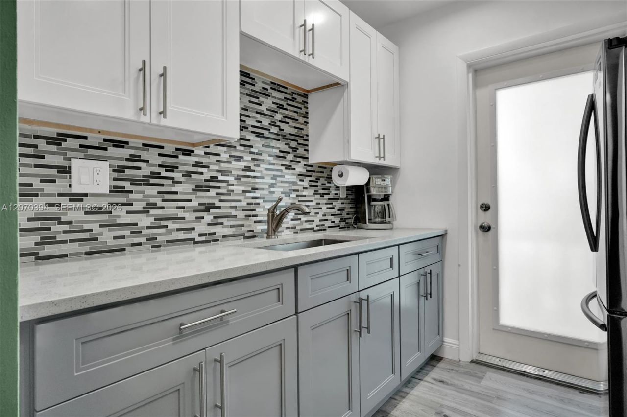 931 SE 9th Ave, Unit 17, Pompano Beach, FL 33060 Photo