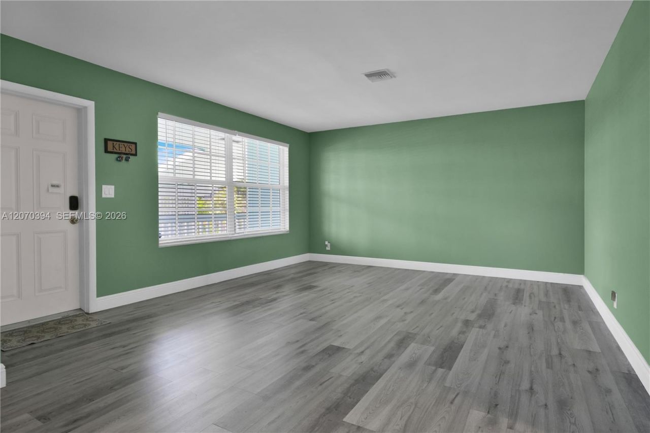 931 SE 9th Ave, Unit 17, Pompano Beach, FL 33060 Photo